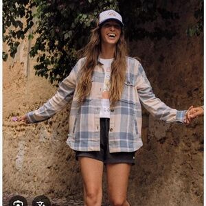 Passenger flannel “shacket” NWT.